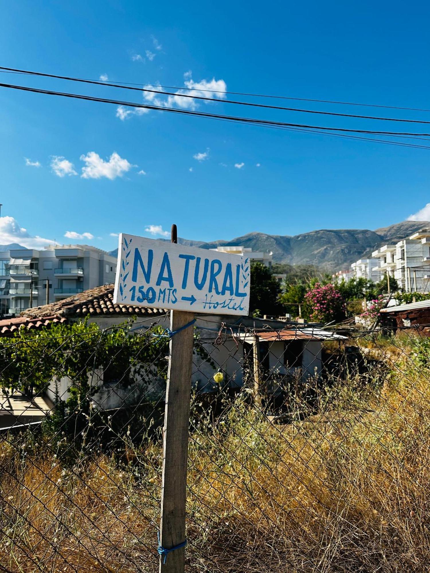 Natural Hostel Himarë Exterior foto